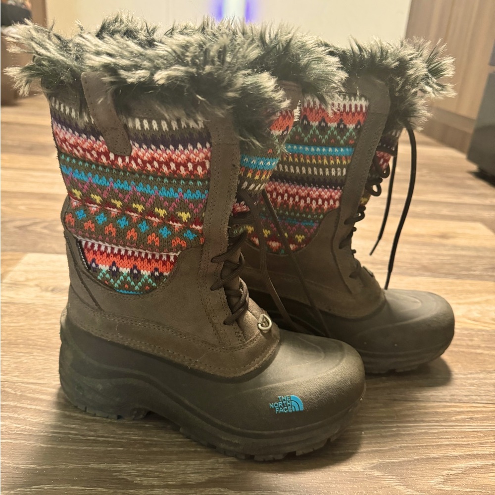 North Face Winter Boots EUC